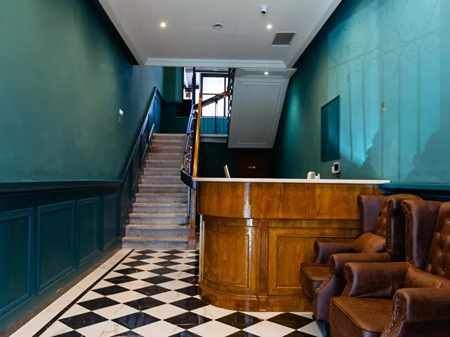 Immagine 5 di Albergo/B&B/Residence in vendita  a Livorno