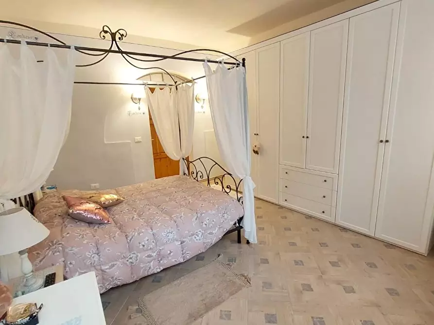 Immagine 11 di Appartamento in vendita  a Montopoli In Val D'arno