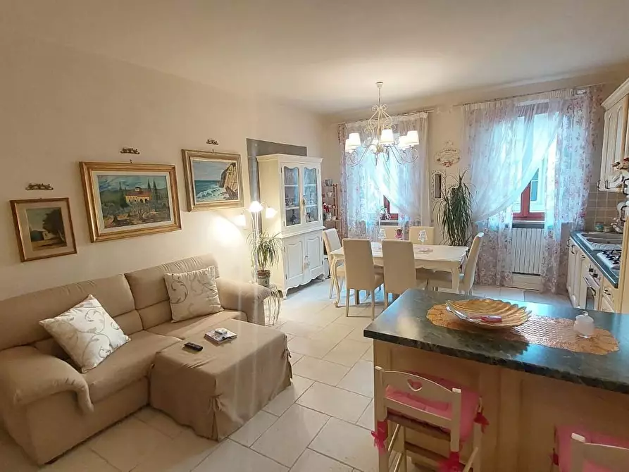 Immagine 5 di Appartamento in vendita  a Montopoli In Val D'arno