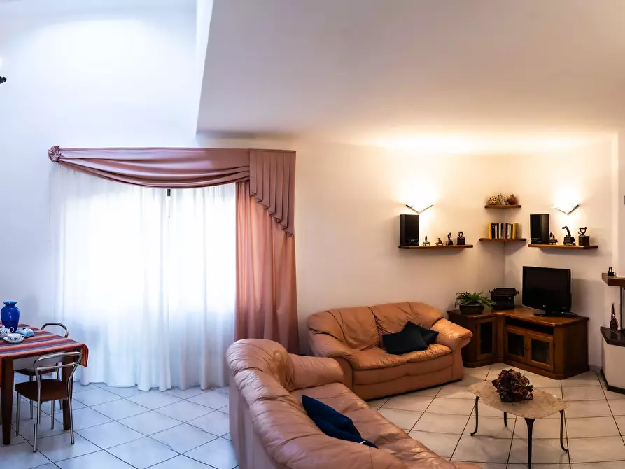 Immagine 5 di Villa in vendita  a Santa Luce