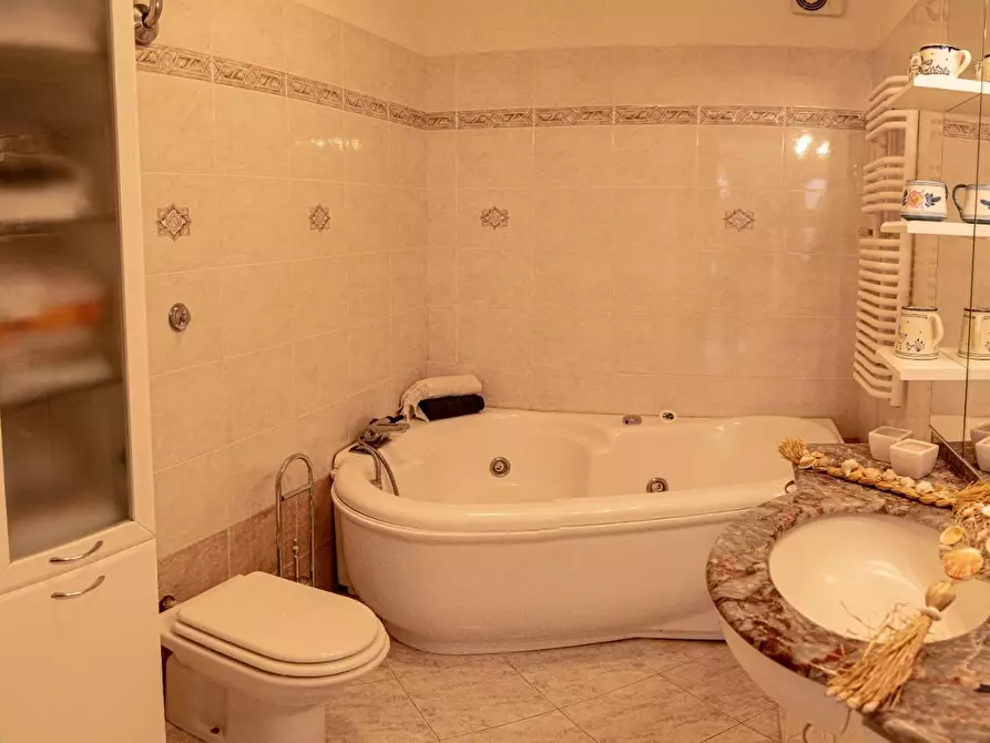 Immagine 26 di Villa in vendita  a Santa Luce