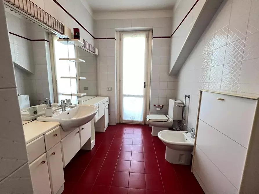 Immagine 49 di Villa in vendita  a Colle Di Val D'elsa