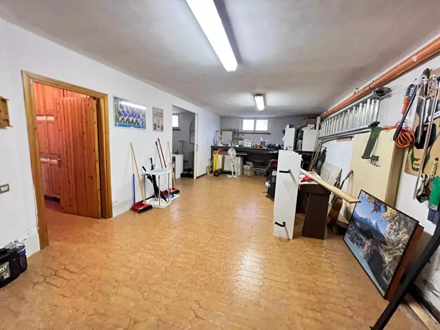 Immagine 32 di Villa in vendita  a Colle Di Val D'elsa