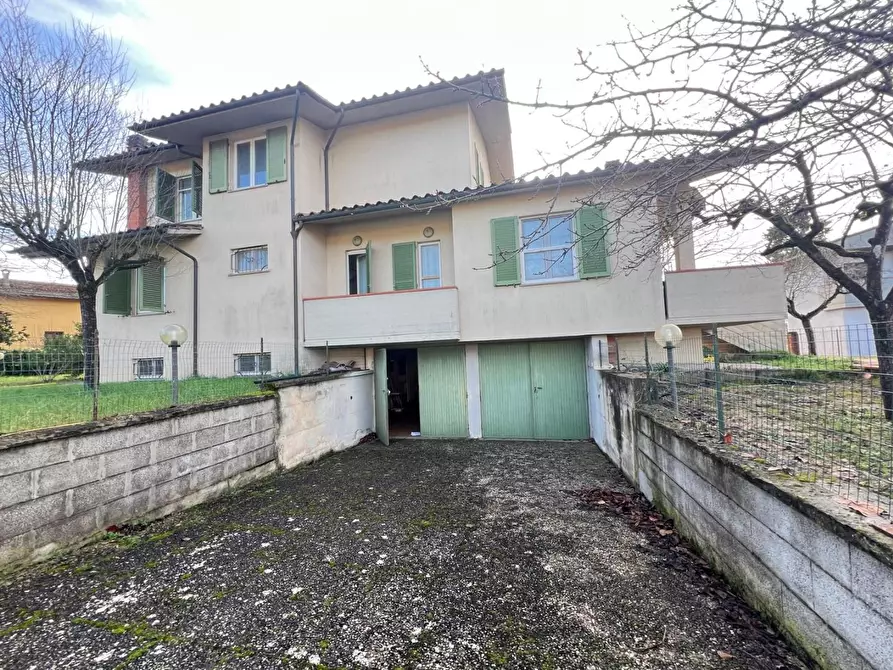 Immagine 3 di Villa in vendita  a Colle Di Val D'elsa