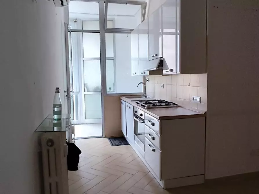 Immagine 3 di Appartamento in vendita  a Pisa