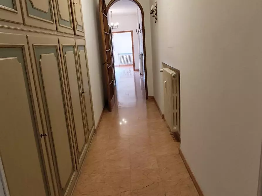 Immagine 10 di Appartamento in vendita  a Pisa