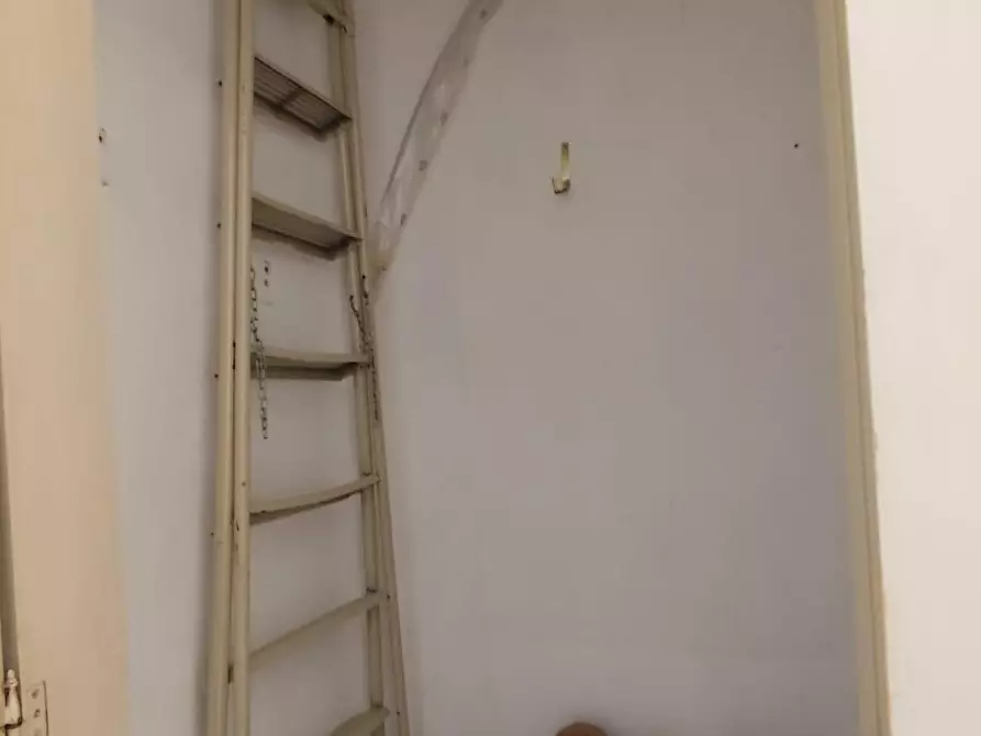 Immagine 5 di Appartamento in vendita  a Pisa