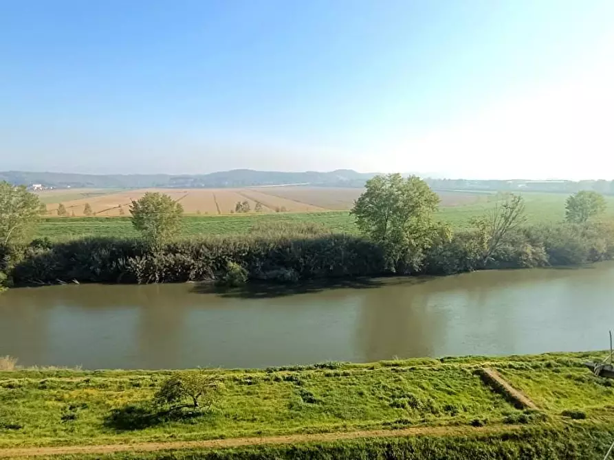 Immagine 11 di Mansarda in vendita  a Pontedera