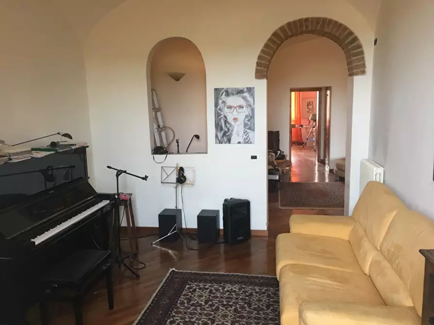 Immagine 6 di Appartamento in vendita  a Siena