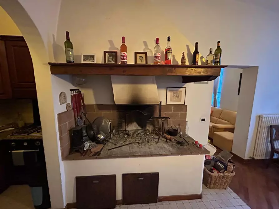 Immagine 15 di Appartamento in vendita  a Siena