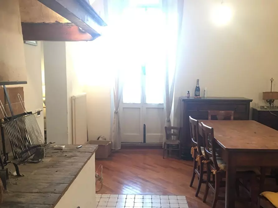 Immagine 13 di Appartamento in vendita  a Siena