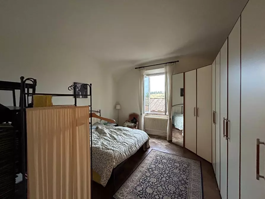 Immagine 18 di Appartamento in vendita  a Siena