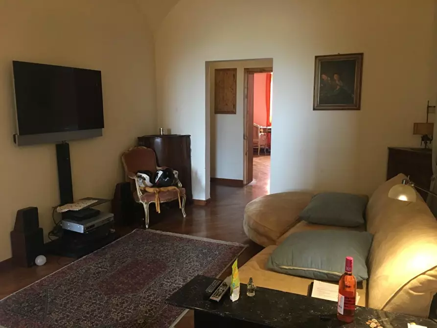 Immagine 7 di Appartamento in vendita  a Siena