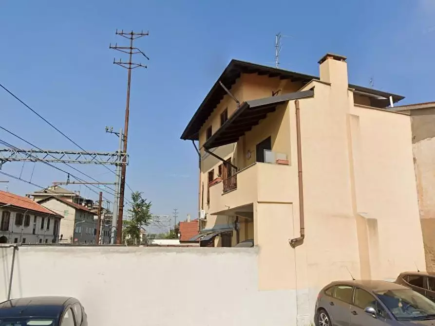 Immagine 1 di Appartamento in vendita  a Legnano