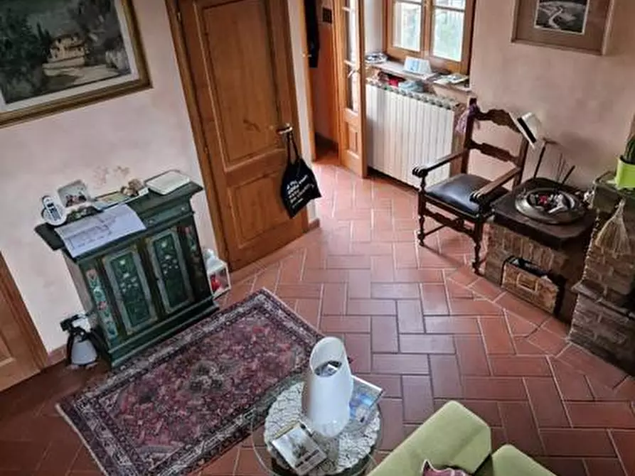 Immagine 16 di Casa colonica in vendita  a Siena