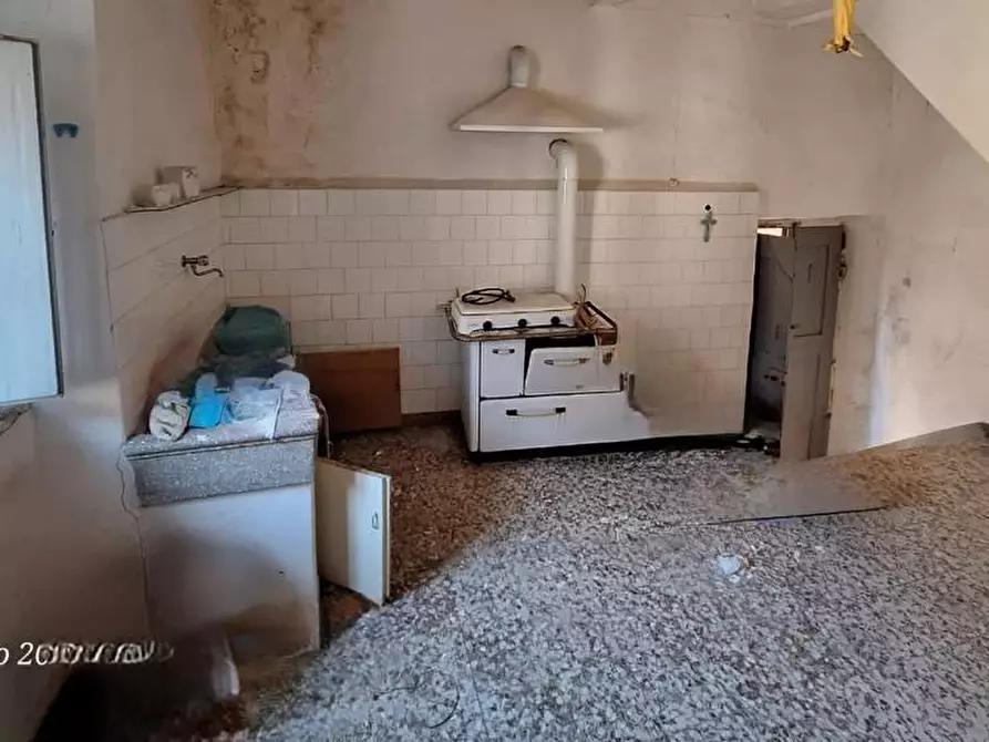 Immagine 12 di Appartamento in vendita  a Semproniano