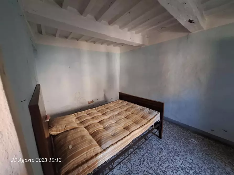 Immagine 6 di Appartamento in vendita  a Semproniano