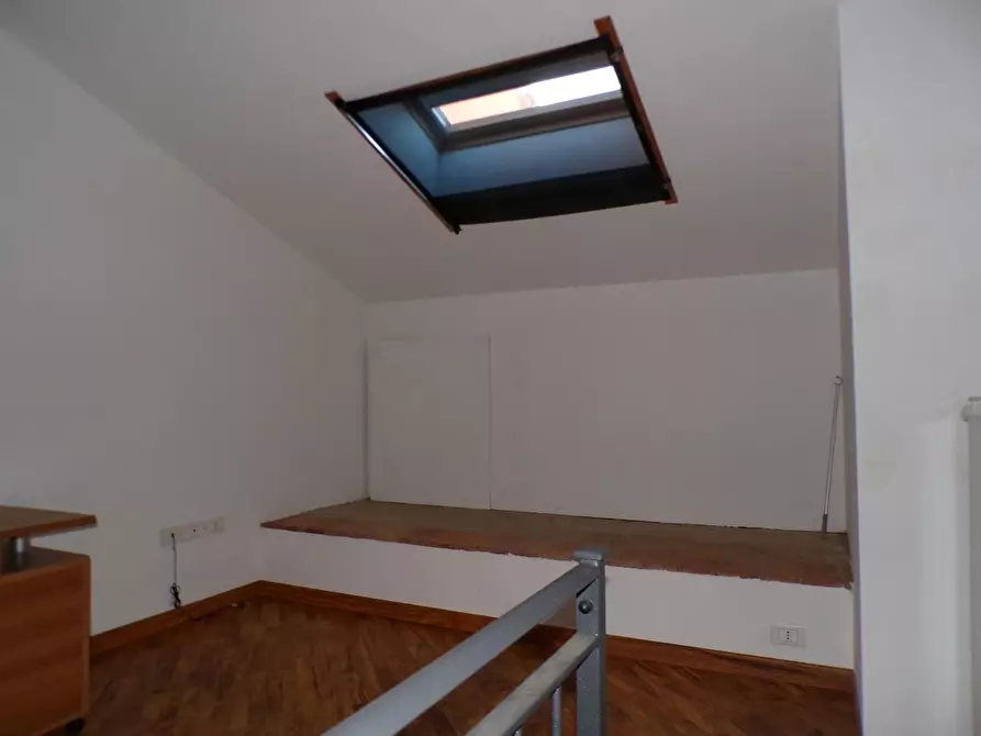 Immagine 27 di Terratetto in vendita  a Cascina