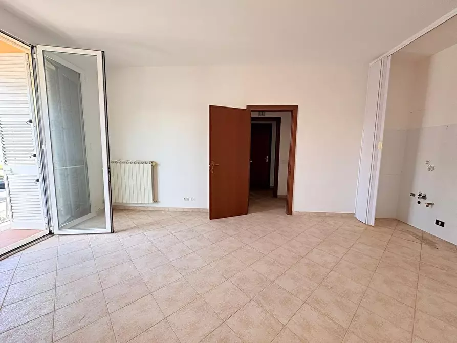 Immagine 8 di Appartamento in vendita  a Pisa