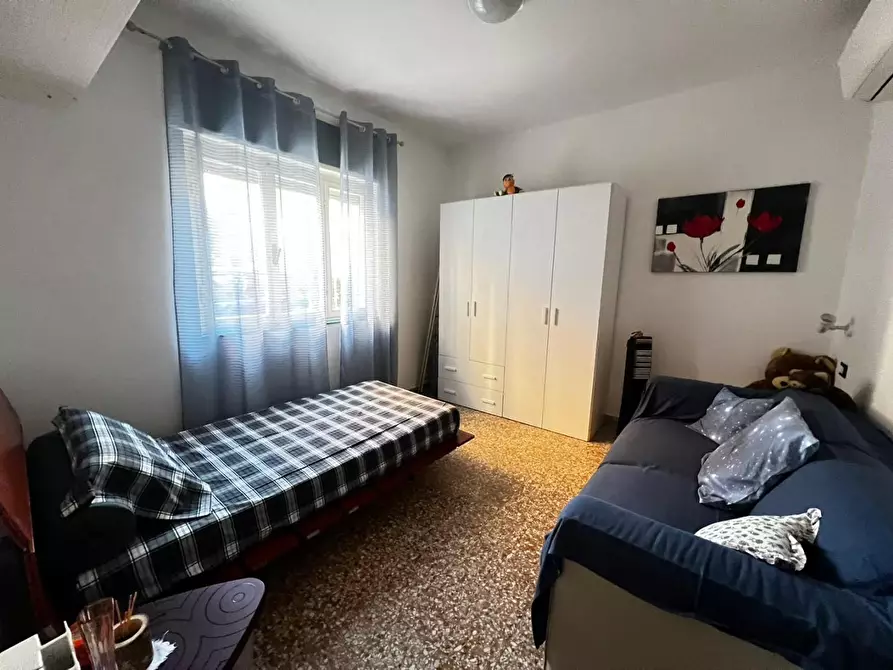 Immagine 11 di Appartamento in vendita  a Ameglia