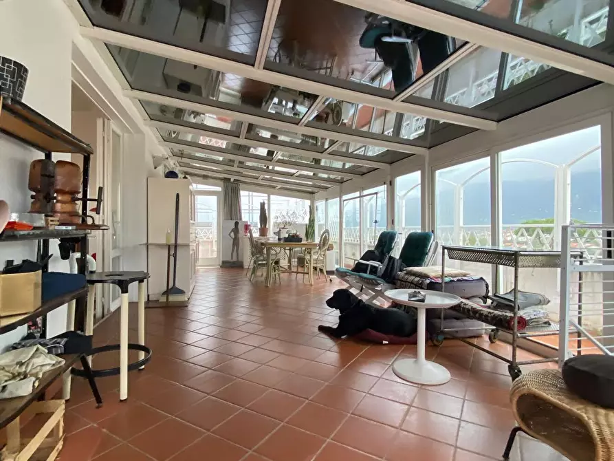 Immagine 5 di Mansarda in vendita  a Seravezza