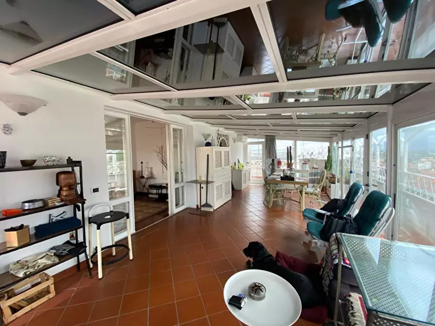 Immagine 7 di Mansarda in vendita  a Seravezza