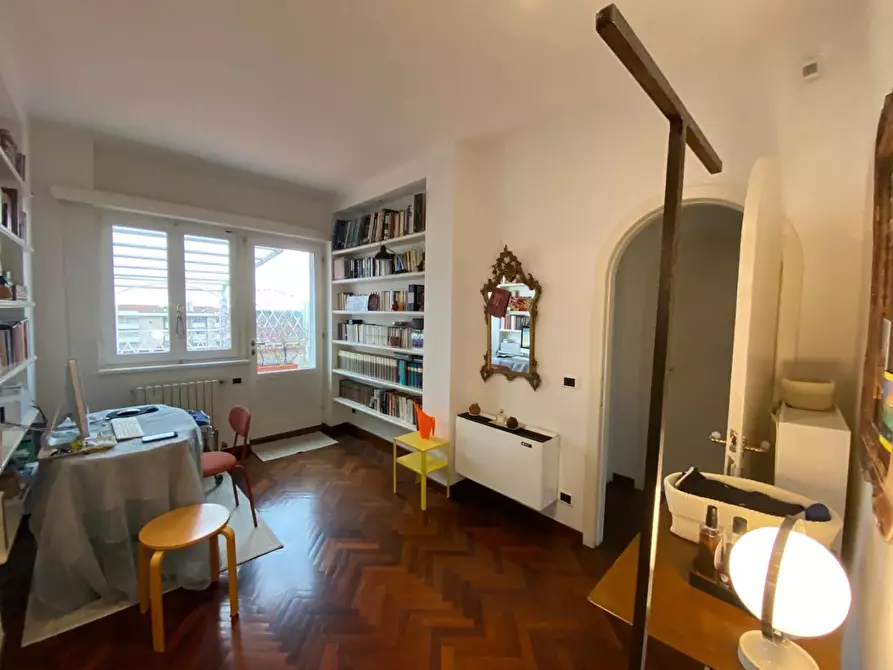 Immagine 43 di Mansarda in vendita  a Seravezza