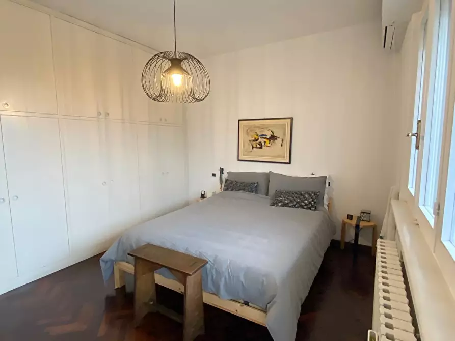 Immagine 21 di Mansarda in vendita  a Seravezza