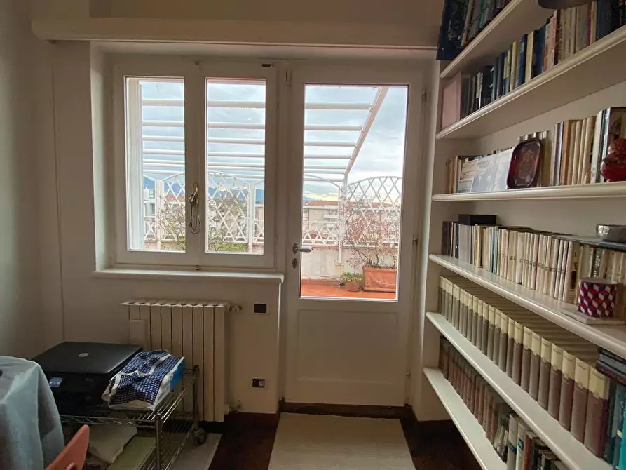 Immagine 42 di Mansarda in vendita  a Seravezza