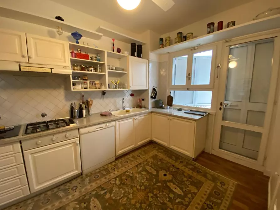 Immagine 30 di Mansarda in vendita  a Seravezza