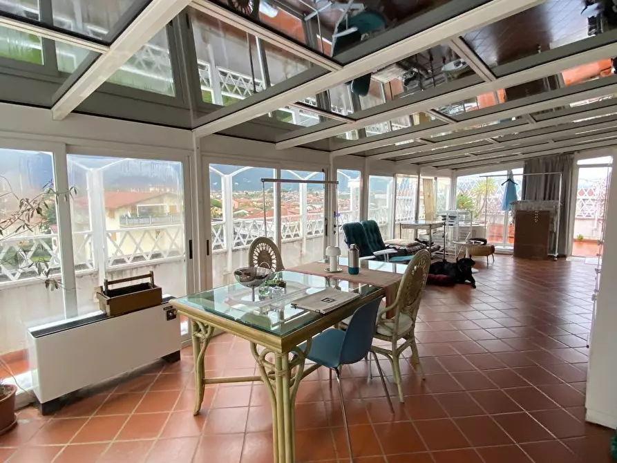 Immagine 4 di Mansarda in vendita  a Seravezza