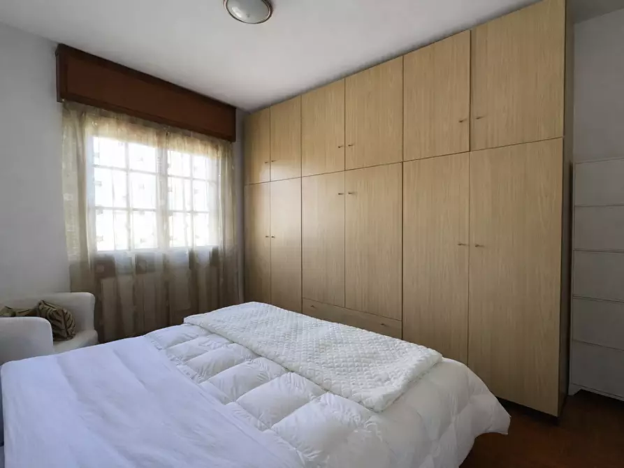 Immagine 42 di Villa in vendita  a Massa