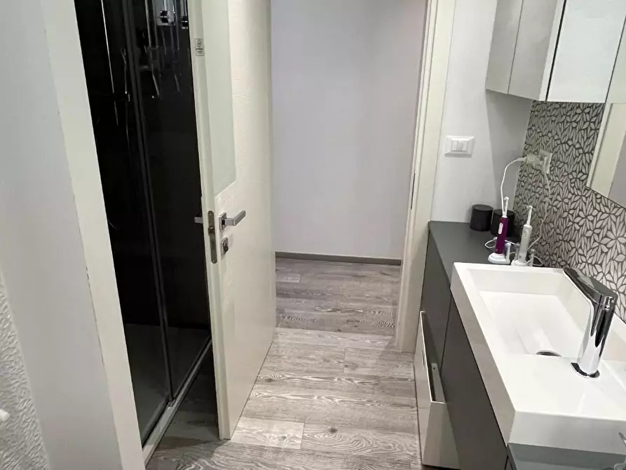 Immagine 12 di Appartamento in vendita  a Massa