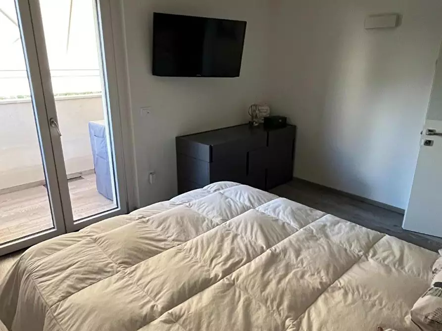 Immagine 17 di Appartamento in vendita  a Massa