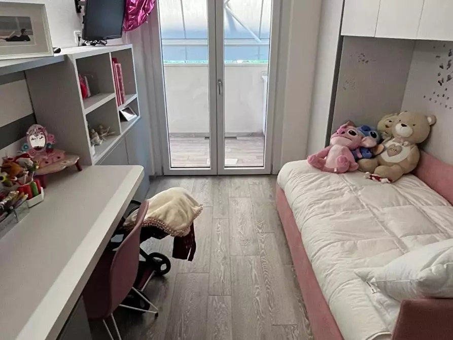 Immagine 21 di Appartamento in vendita  a Massa