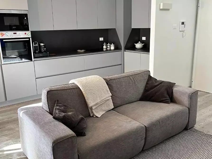 Immagine 7 di Appartamento in vendita  a Massa