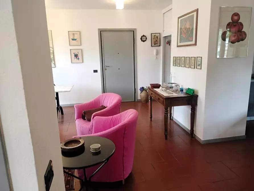 Immagine 4 di Appartamento in vendita  a Massa