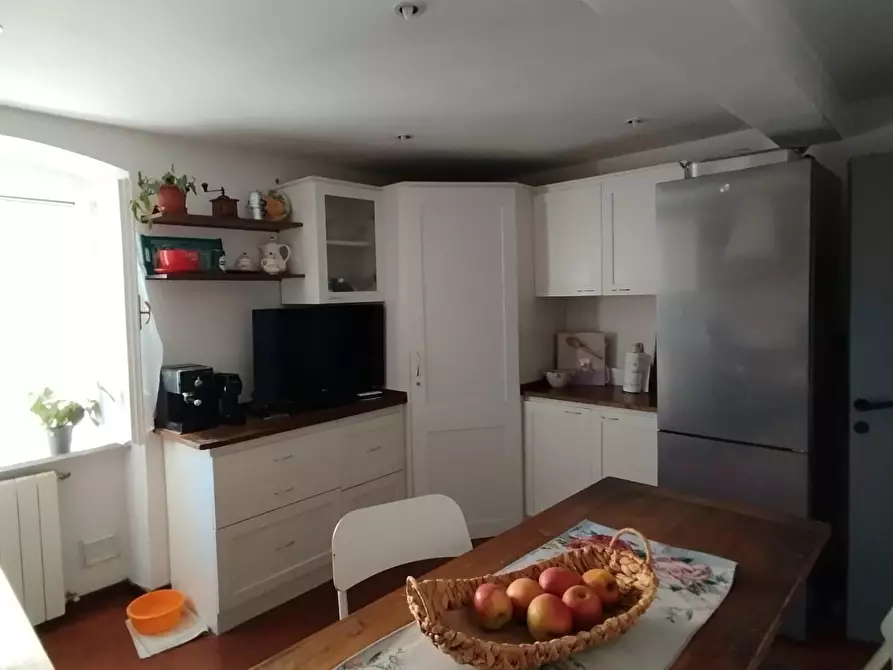 Immagine 2 di Appartamento in vendita  a Carrara