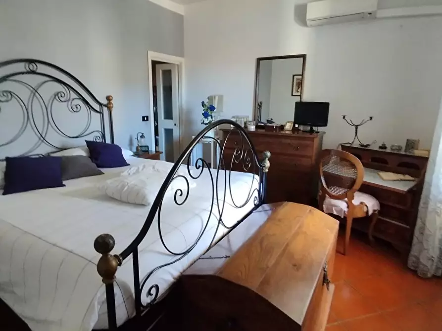 Immagine 9 di Appartamento in vendita  a Carrara