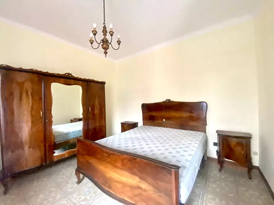 Immagine 2 di Appartamento in vendita  a Ortonovo