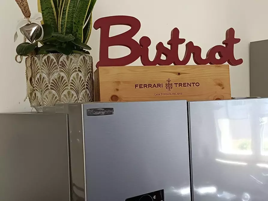 Immagine 12 di Casa indipendente in vendita  a Massa