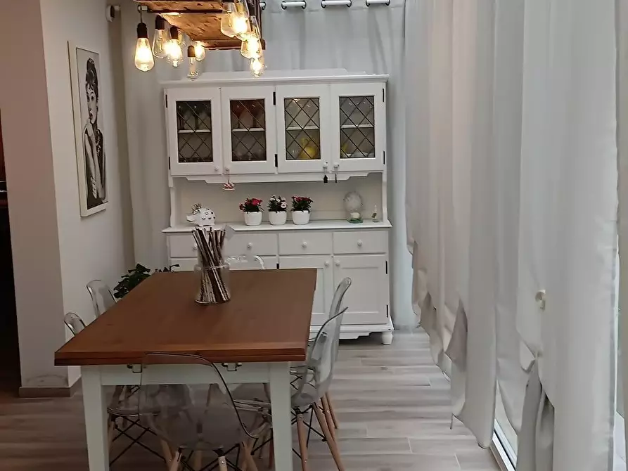 Immagine 3 di Casa indipendente in vendita  a Massa