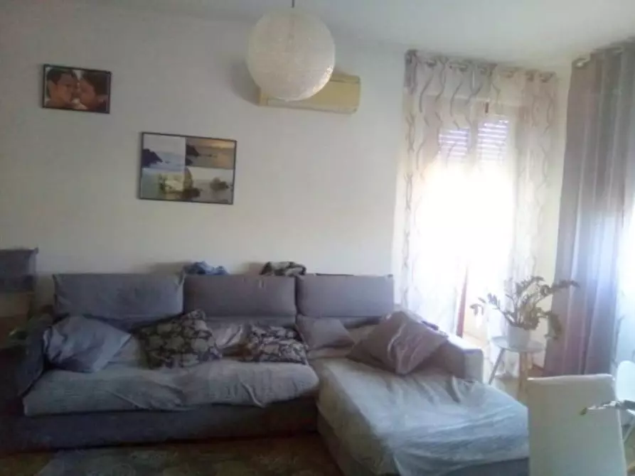 Immagine 3 di Appartamento in vendita  a Massa