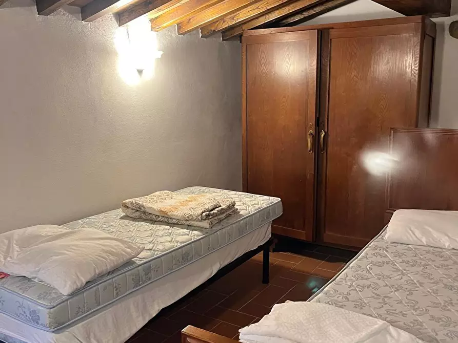 Immagine 11 di Rustico / casale in affitto  a Pescaglia