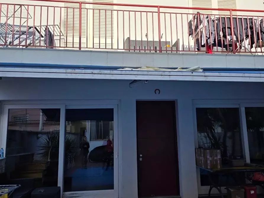 Immagine 2 di Terratetto in vendita  a Viareggio