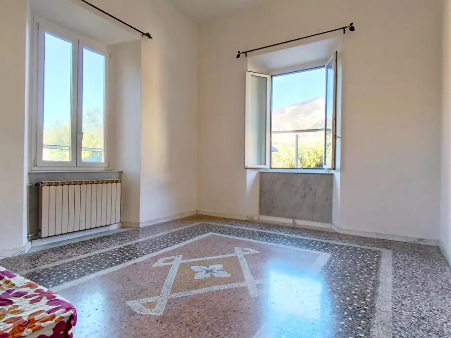 Immagine 19 di Appartamento in vendita  a Carrara