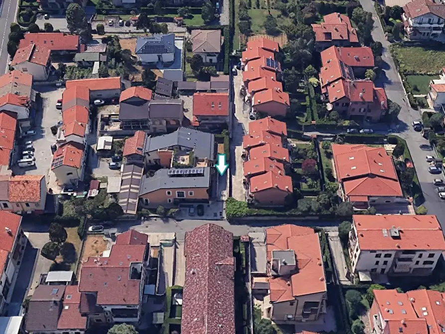 Immagine 3 di Garage in vendita  a Seregno