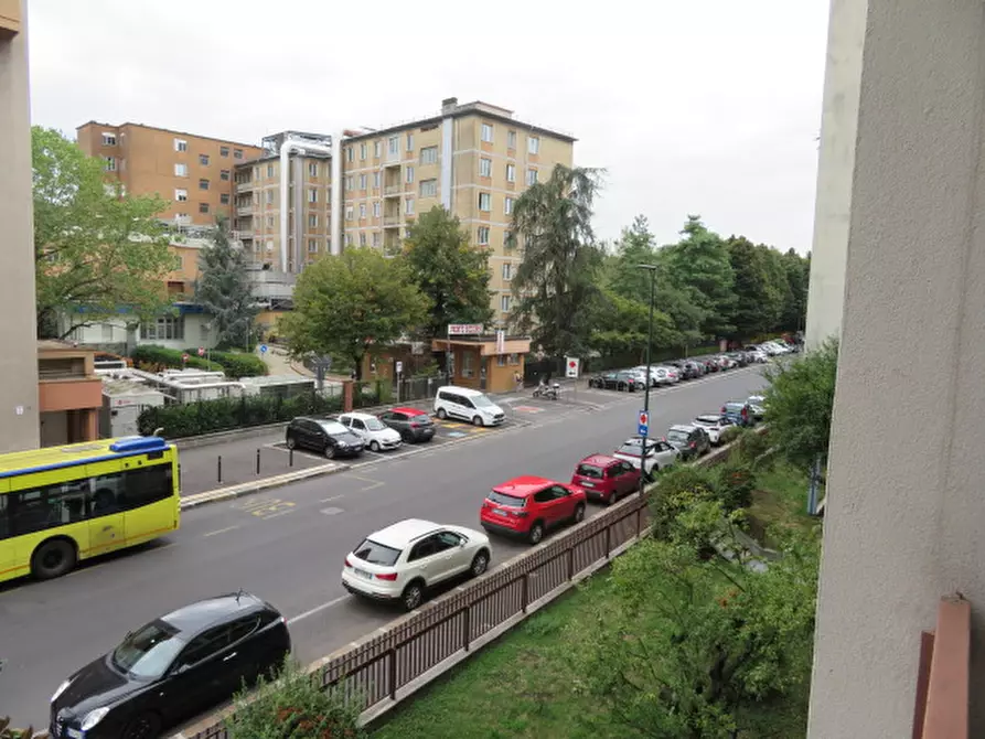 Immagine 5 di Appartamento in vendita  a Torino