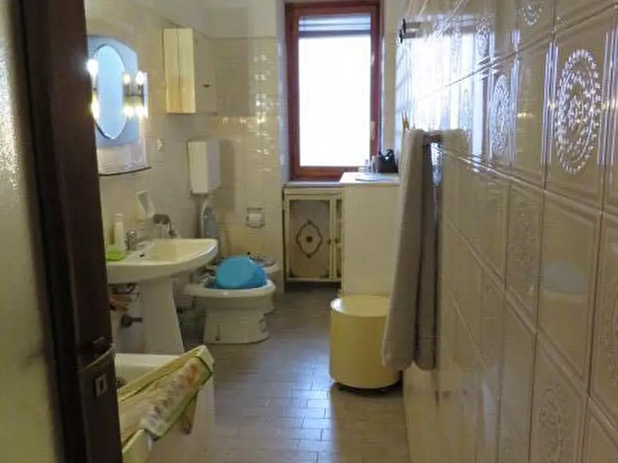 Immagine 11 di Appartamento in vendita  a Torino