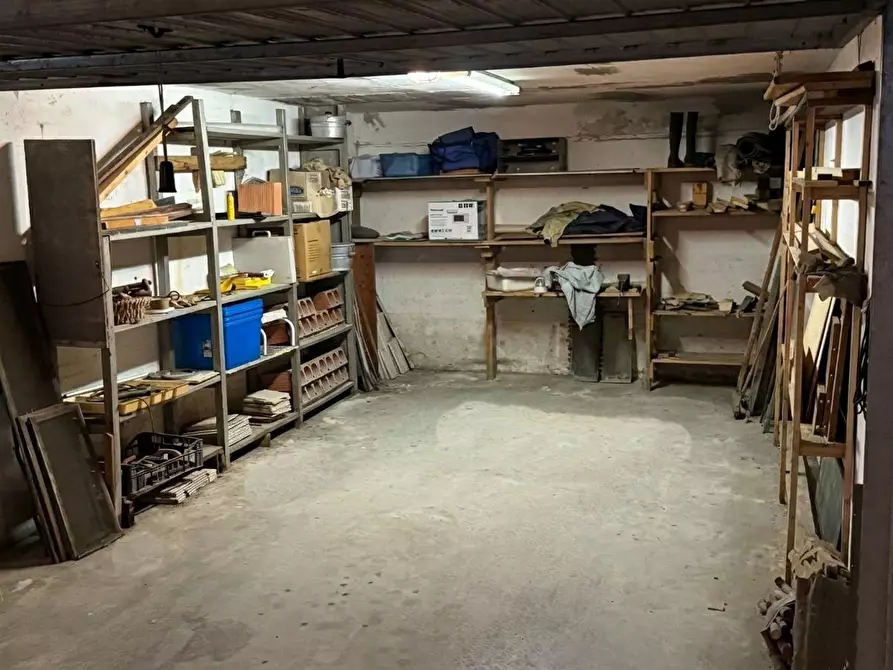 Immagine 11 di Villetta a schiera in vendita  a Massa